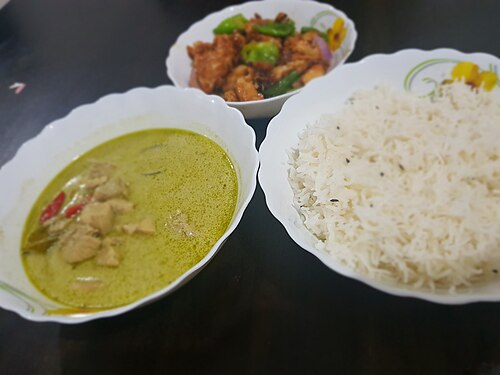 Green Chicken Curry with Coconut Milk