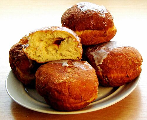Polish Doughnuts (Paczki)